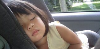 Do kiedy dziecko musi jeździć w foteliku