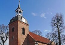 Kto wchodzi w skład Powiatowego Zespołu zarządzania kryzysowego? Kto wchodzi w skład Powiatowego Zespołu zarządzania kryzysowego?