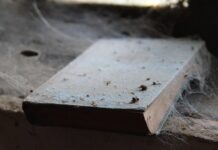 Na czym najlepiej układać puzzle?